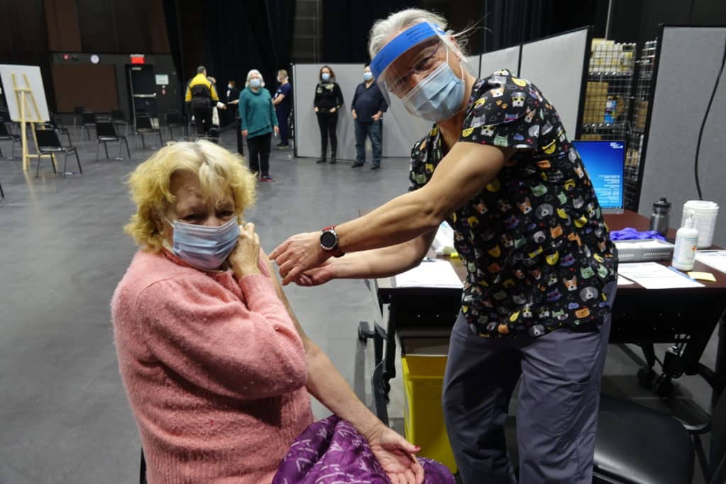 Le site situé à l’Espace théâtre a reçu ses premiers patients