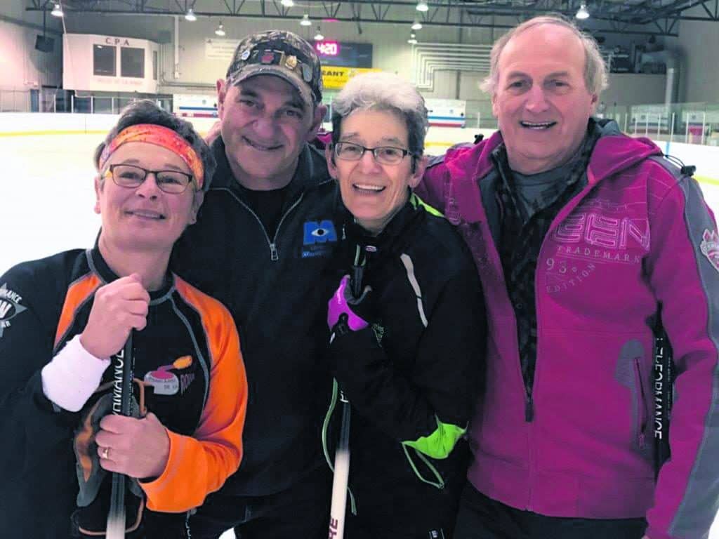 Les derniers lancers départagent les vainqueurs du bonspiel 2017