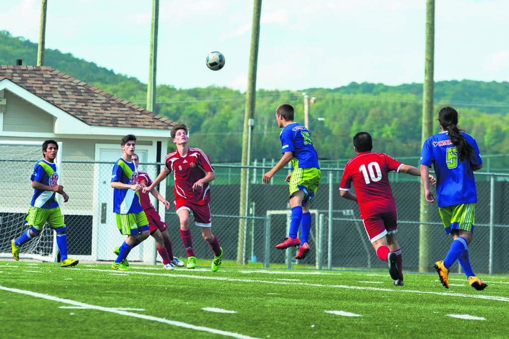 Le FC Mont-Laurier poursuit sa course vers le sommet