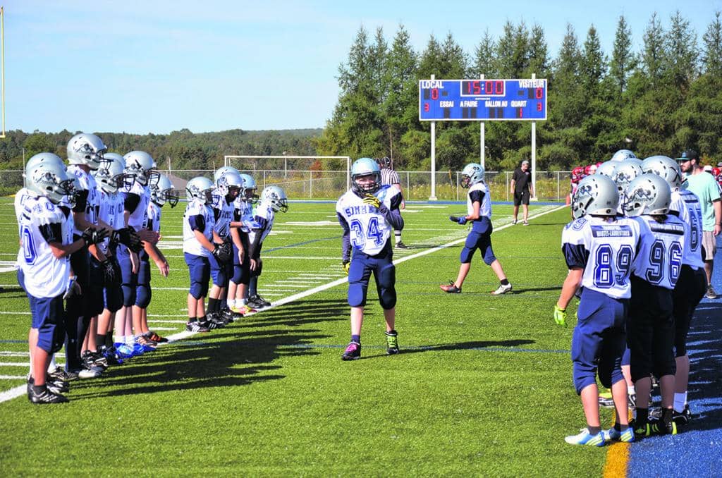 Mont-Laurier s’incline 61 à 0 contre la Poly-Jeunesse