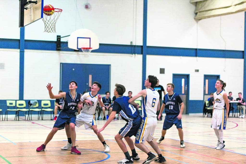 Le Sommet s’impose avec deux confortables victoires