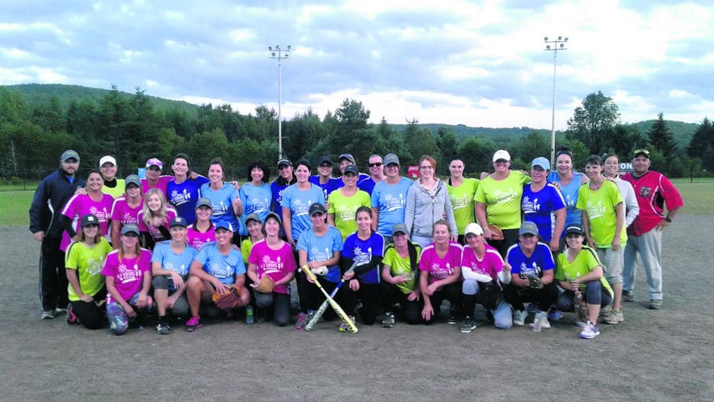 La ligue de balle féminine de Lac-des-Écorces recrute