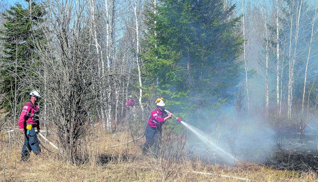 Incendies: le Nouveau-Brunswick, le Maine, le New Hampshire et le Massachusetts à la rescousse du Québec