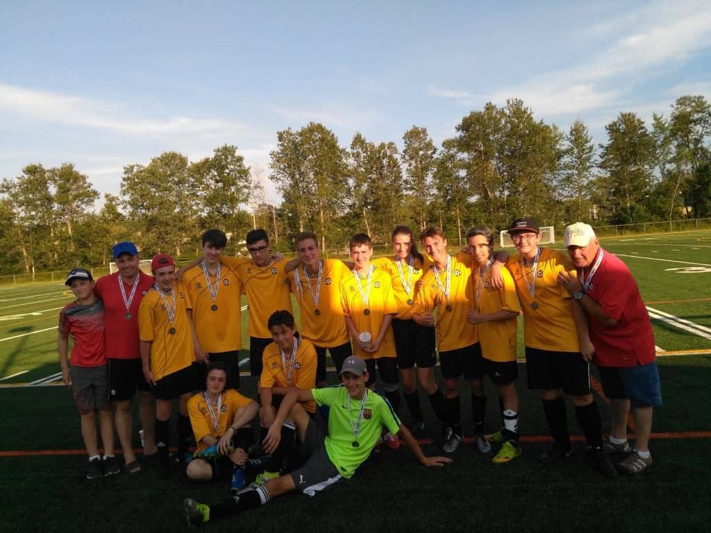 Une médaille d’argent pour les Lauriermontois en soccer