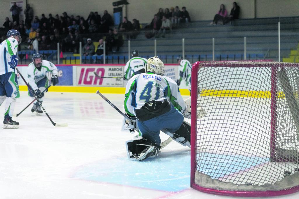 Les Stars donnent la victoire aux Rapides