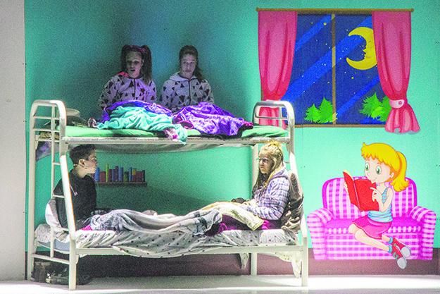 Un spectacle enrobé de contes, de couleur et de magie