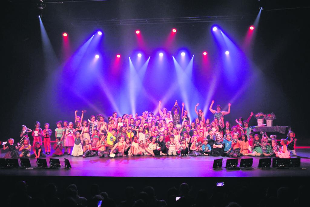 Trois cohortes réunies dans un même spectacle