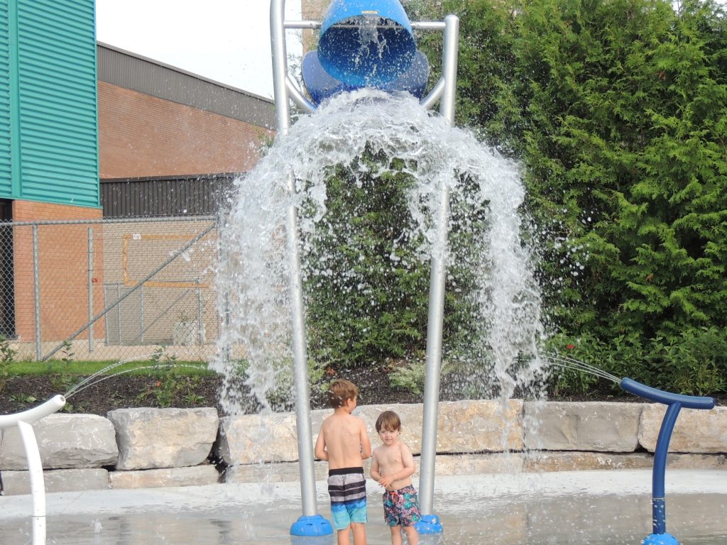 Les nouveaux jeux d’eau font des heureux à Mont-Laurier