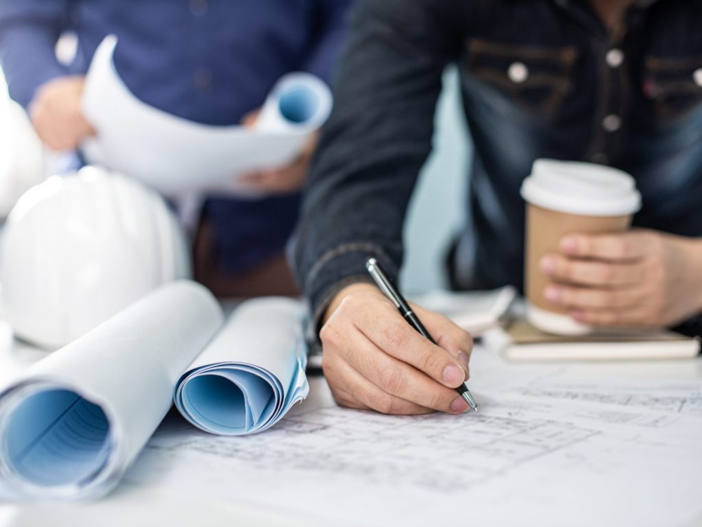 « Nous sommes très conscients qu’il y a encore beaucoup à faire, mais nous continuons à déployer nos efforts pour y arriver, tout en tenant compte de l’impact des investissements sur l’augmentation de la dette. Des décisions prises dans le cadre des activités de fonctionnement et les choix d’investissements du présent budget ont été confirmés à la suite d’une démarche rigoureuse comprenant diverses analyses sur la capacité financière de la Ville. Parce qu’avant d’engager des sommes dans des projets majeurs, on regarde toujours la capacité financière de la Ville, que ce soit à court, moyen ou à long terme », a déclaré le maire Daniel Bourdon. (Photo Adobe Stock)