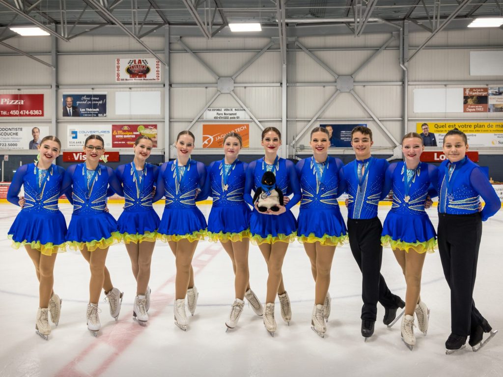 L’équipe de patinage artistique prénovice de Mont-Laurier remporte l’argent