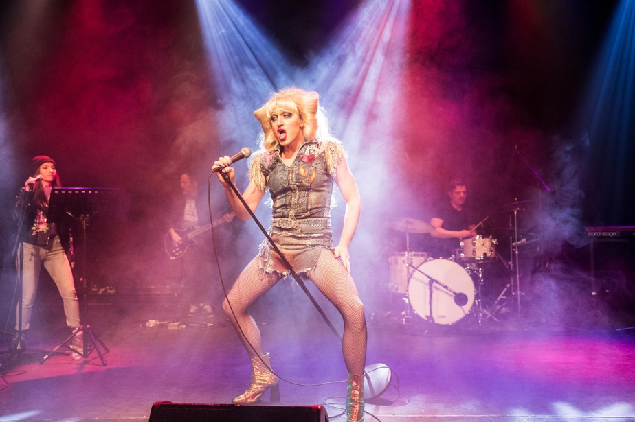 Hedwig et le pouce en furie sur la scène de l’Espace Théâtre le 15 avril