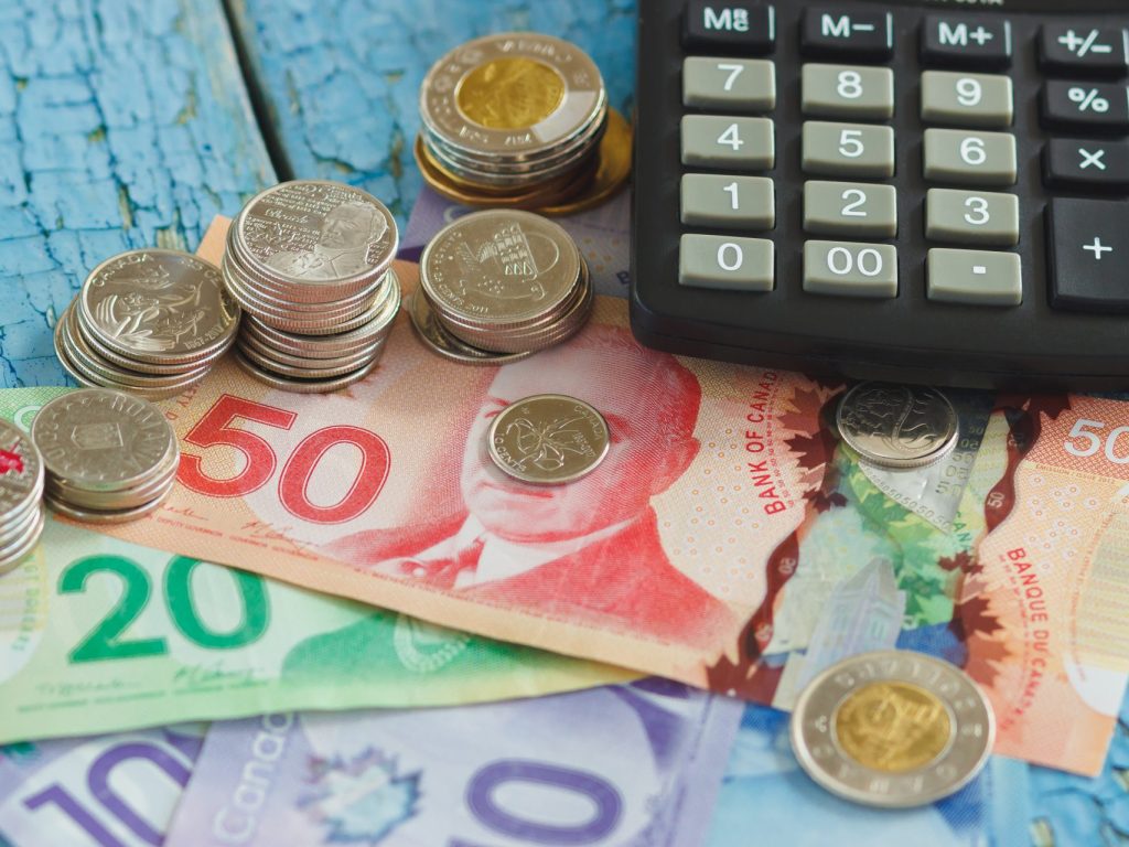 Mesure phare du dernier budget déposé par Québec, la baisse d’impôts pour les 2 premiers paliers d’imposition était plus que justifiée d’après la députée de Labelle Chantale Jeannotte. (Photo Adobe Stock)