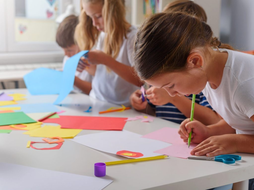 Centre d’exposition de Mont-Laurier : retour des camps de jours spécialisés en arts plastiques