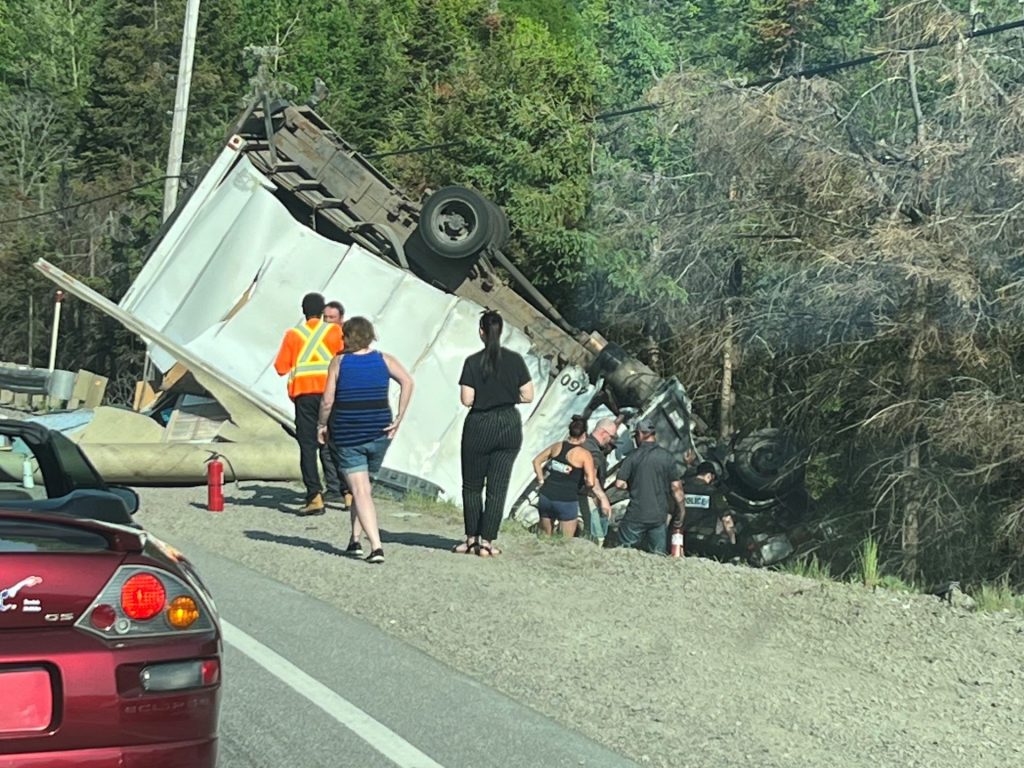 Lac-des-Écorces : accident sur la route 117