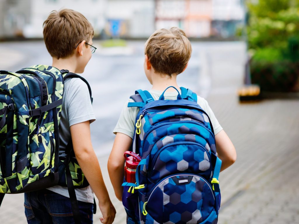 Avant la rentrée, des conseils pour un sac à dos bien ajusté 